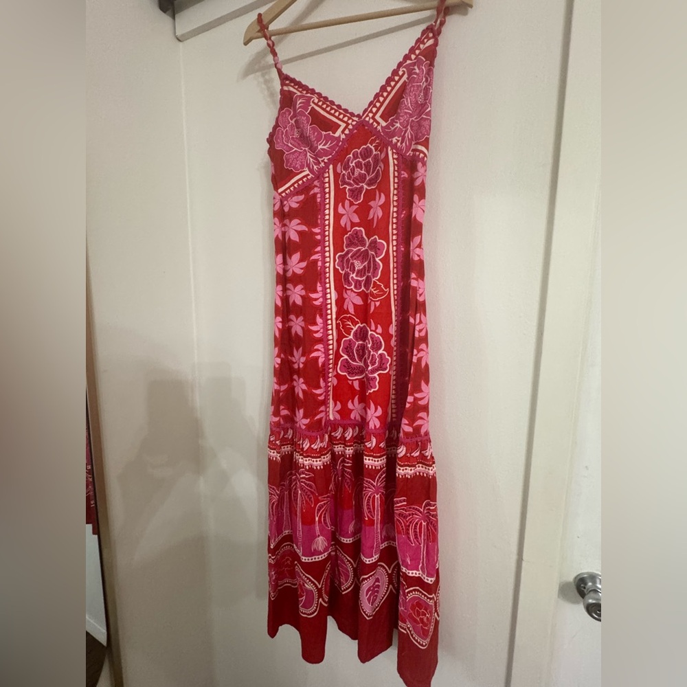 Caroline constas floral dress size small 
Beautiful condition.